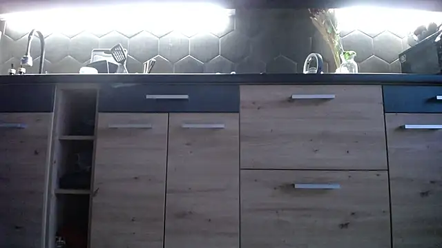 its_my_place's cam snapshot