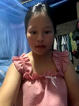 O_o_UwU_o_O's cam snapshot