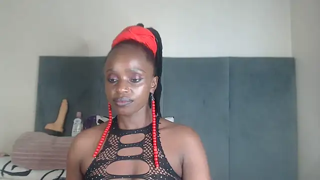 Jah-Queen's cam snapshot