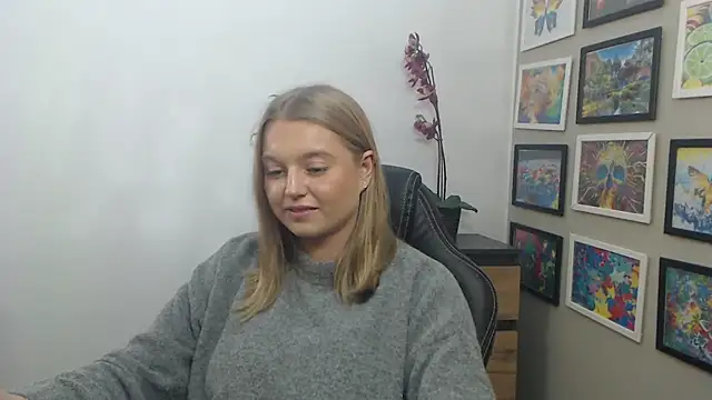 Mysteryerica's cam snapshot