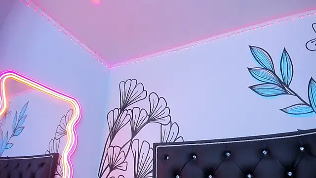 Sweet_Ariadna_'s cam snapshot