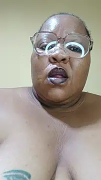 XCHOCOLOVEBBW69's cam snapshot