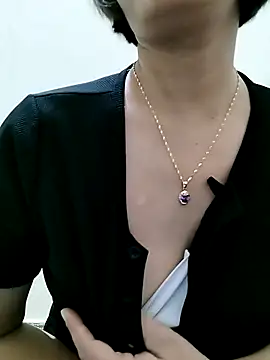 love_sexy090's cam snapshot