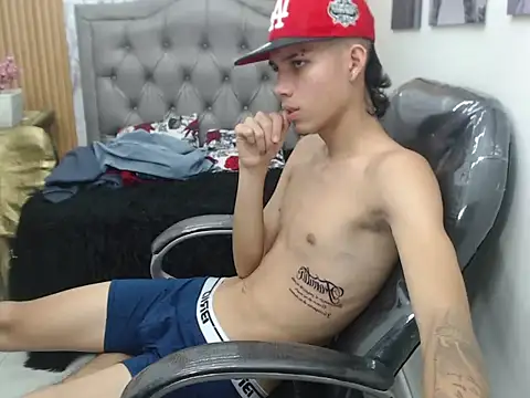 paul_ponce live sex cam