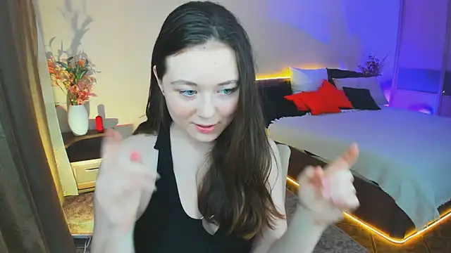 AlluringLookk's cam snapshot