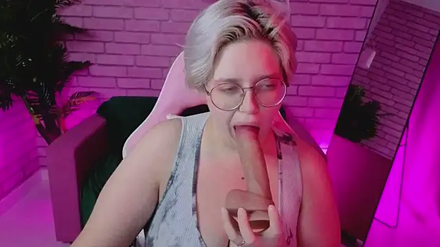 DominiqueSweetie's cam snapshot