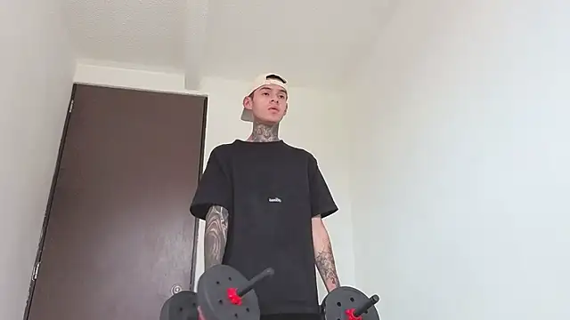 Saturno_v live sex cam