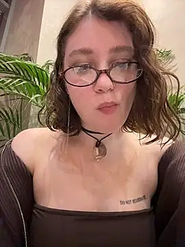 lucy-joy live sex cam