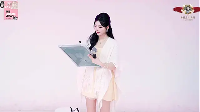 badgirl777888's cam snapshot