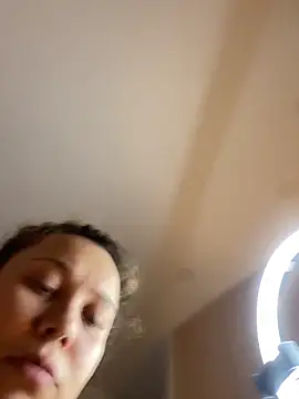 Wild2XXX live sex cam