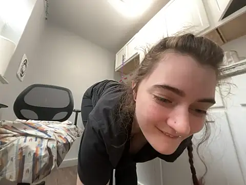 Snowbunnycake_131 live sex cam