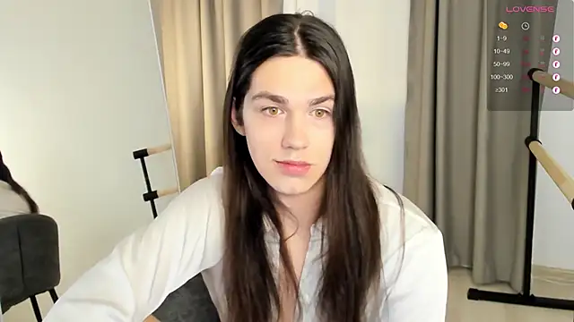 Alfreda_Mills live sex cam