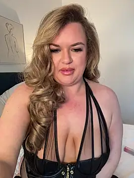 Scottish_Milf_Bella_xo live sex cam