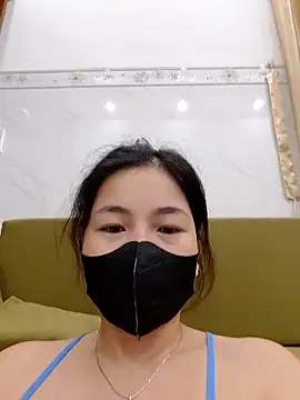 lyna_bl live sex cam