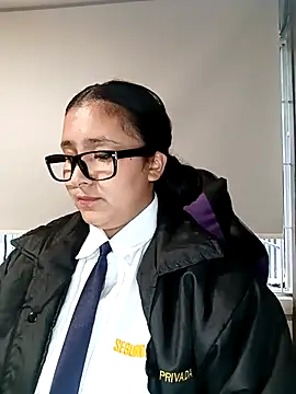 Cute_Penelope's cam snapshot