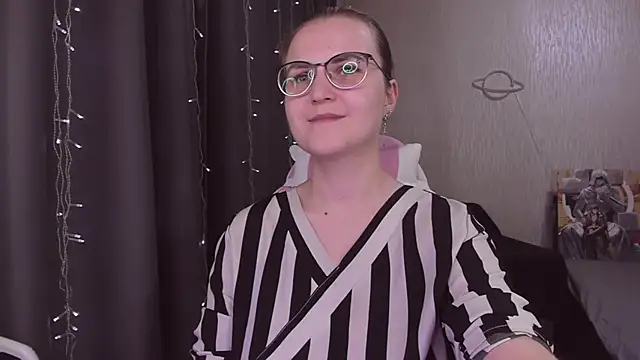 MissBrightShine's cam snapshot