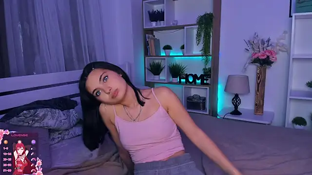 FunnyyMonkeyy's cam snapshot