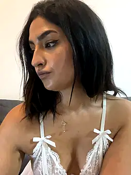 Mia_spicyy's cam snapshot