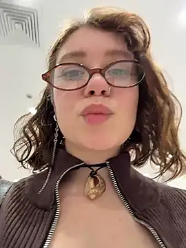 lucy-joy live sex cam