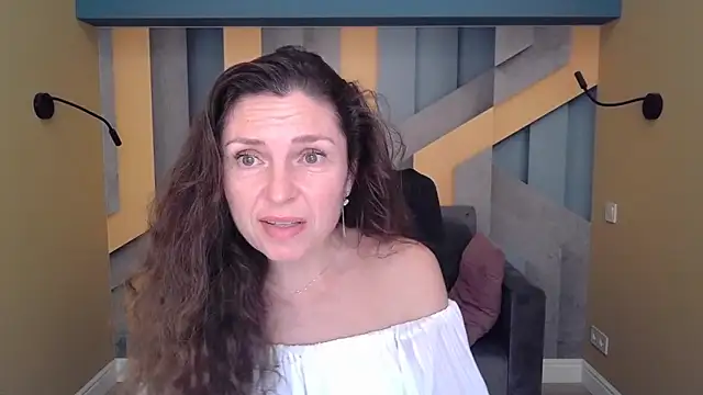 EllaLong's cam snapshot