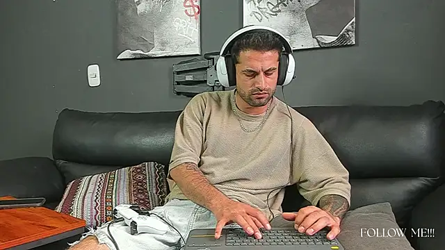 Davevilboy live sex cam