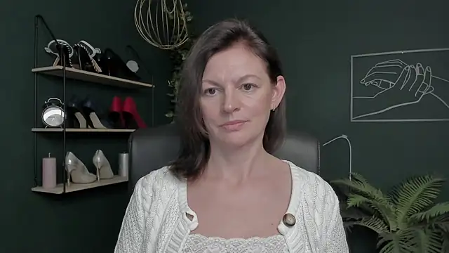 VivianWILD's cam snapshot