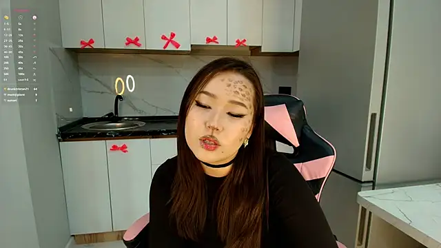 leyaleen's cam snapshot