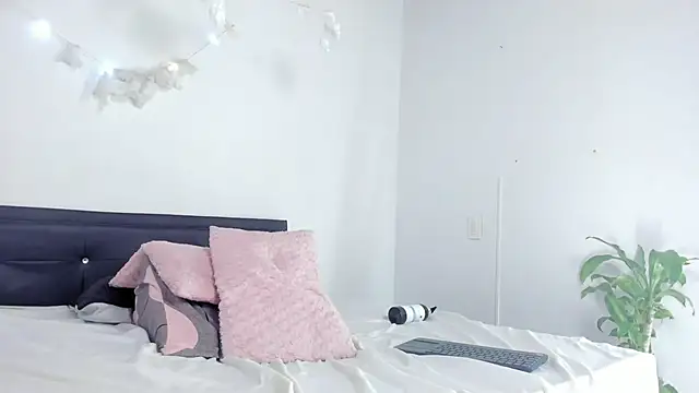 nathaly_spencer's cam snapshot