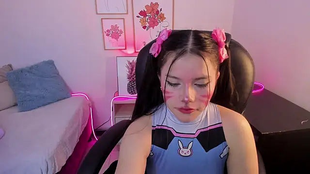 violettabond's cam snapshot