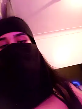 rremase_monroee76's cam snapshot