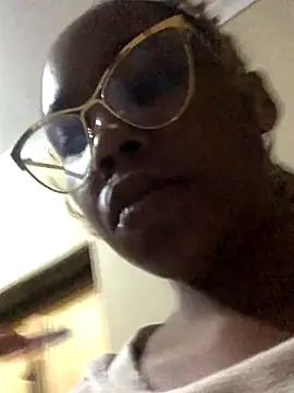 Nicole_Liam_'s cam snapshot