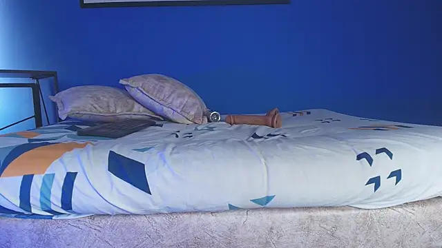 liccy_hall's cam snapshot