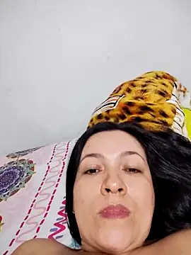 LindaSalo33's cam snapshot