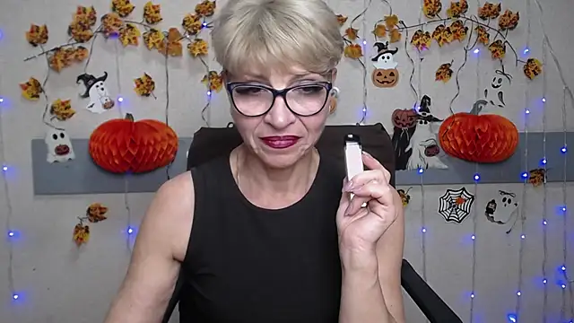 EllaBonito's cam snapshot