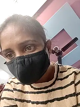 Ruhi_07's cam snapshot