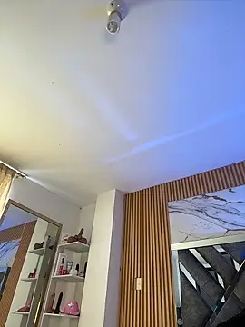 LylaLee111 live sex cam