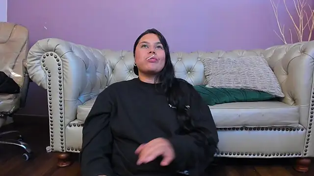 emilythyson live sex cam