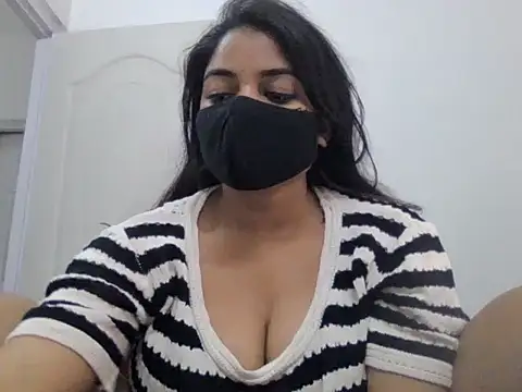 Little_toy_girl's cam snapshot