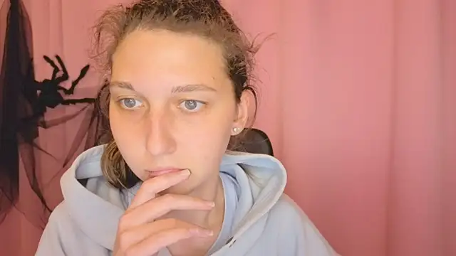 CuteEllii's cam snapshot