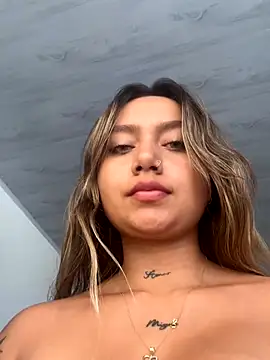 amanda-medrano1 live sex cam