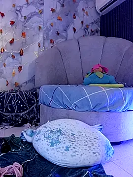 Katemoss70 live sex cam