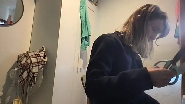 MeluaMauritius's cam snapshot