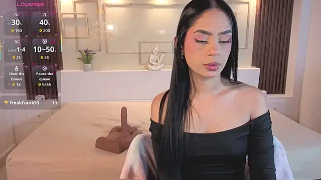 ChloeMoon9's cam snapshot