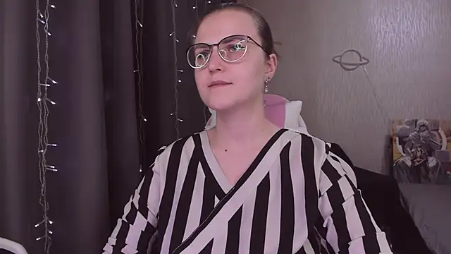 MissBrightShine's cam snapshot