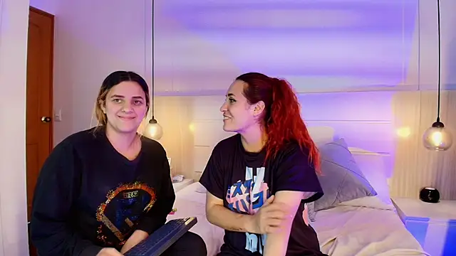 Dakota_Megan_69's cam snapshot