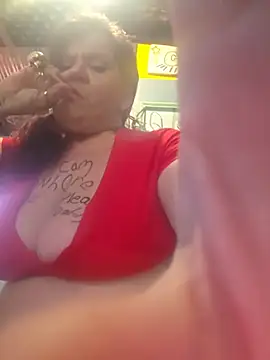 YOURWIFEY's cam snapshot