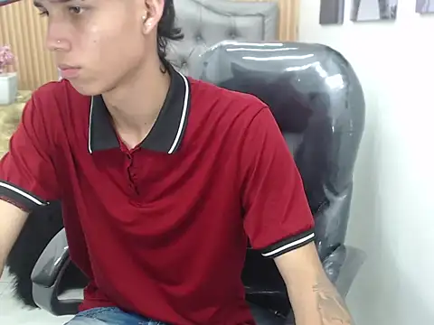 paul_ponce live sex cam
