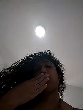 divabella_'s cam snapshot