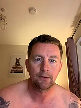 Crusher19830 live sex cam