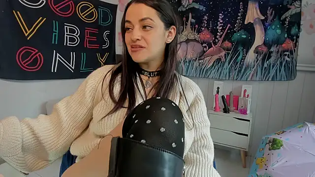 LovelyAzucena's cam snapshot